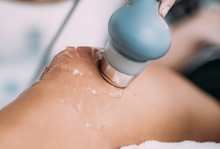 Ultraschall Reizstrom Therpaie in der SaarowTherme