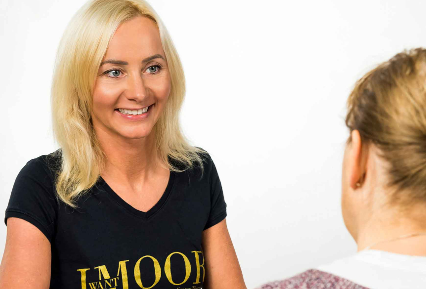 Beratungsgespräch zur Schmerztherapie in der SaarowTherme